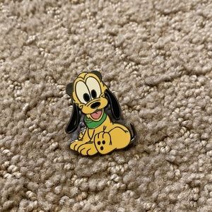 Disney pin